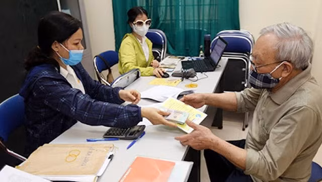 Những đối tượng nào được tăng lương hưu, trợ cấp BHXH, trợ cấp hằng tháng từ 1/7? Nhung doi tuong nao duoc tang luong huu, tro cap BHXH, tro cap hang thang tu 1/7?