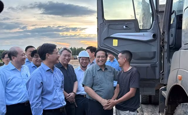 Thủ tướng thị sát công trình cao tốc Khánh Hòa - Buôn Ma Thuột - Hình 2 Thu tuong thi sat cong trinh cao toc Khanh Hoa - Buon Ma Thuot-Hinh-2