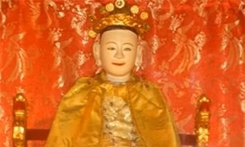 Cuoc doi bi kich cua nu hoang duy nhat trong lich su Viet
