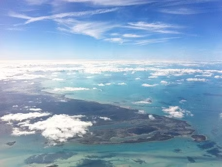 Những vụ mất tích tàu thuyền, máy bay cùng hàng trăm người ở Tam giác quỷ Bermuda có thể được lý giải bằng hiện tượng thiên nhiên được biết đến với tên gọi những cơn sóng sát thủ.