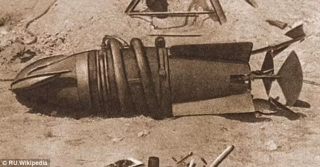 Theo nội dụng một báo cáo của Jalopnik mới công bố, Liên Xô từng chế tạo tàu ngầm chạy bằng năng lượng hạt nhân có tên mã là Battle Mole. 
