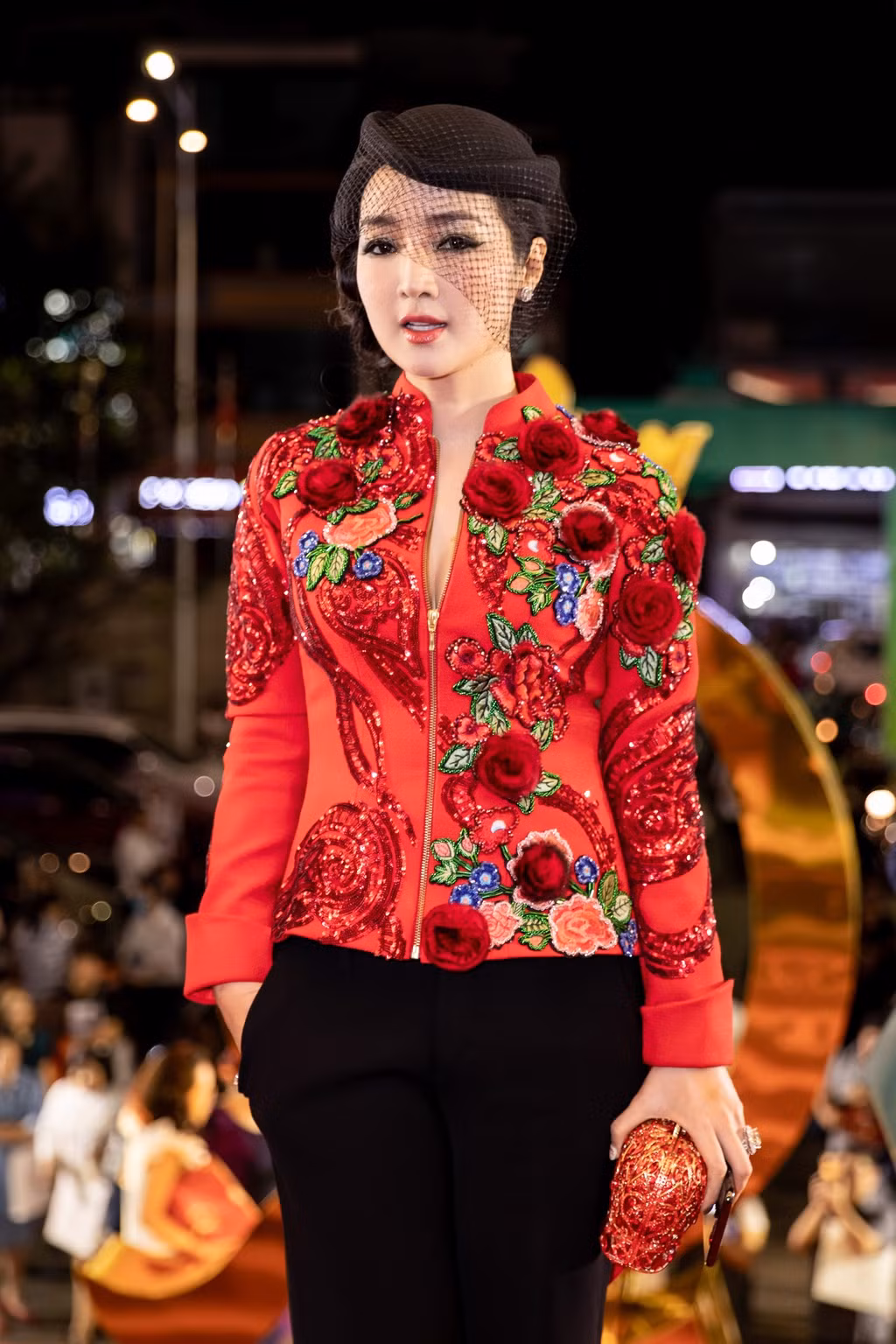 Giáng My đến chúc mừng live show của Lệ Quyên.