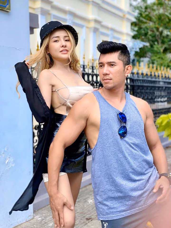 Giữa ồn ào lộ clip của Ngân 98, Lương Bằng Quang cũng lên tiếng bênh vực bạn gái.
