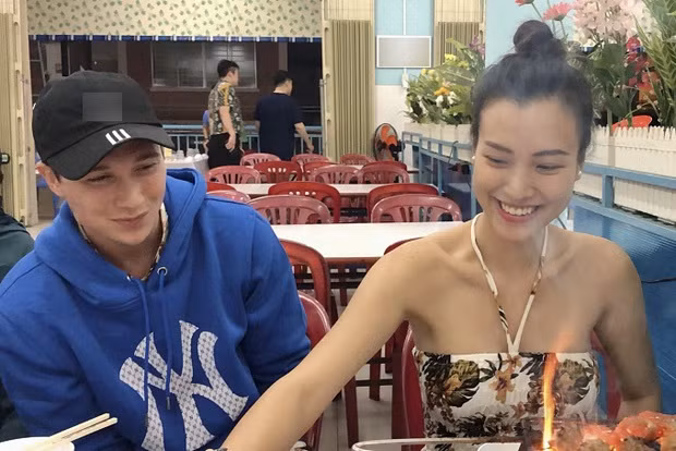Vo chong Hoang Oanh ngot ngao huong tuan trang mat o Nha Trang