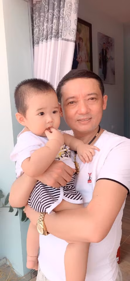 Ly hon xong tai hop, Chien Thang noi gi ve vo chong Luu Huong Giang?-Hinh-3