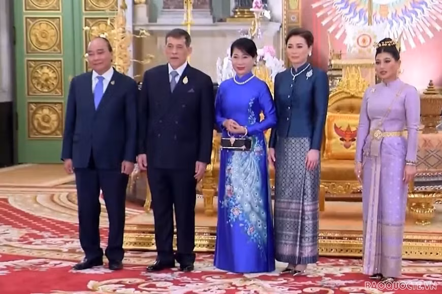 Chu tich nuoc Nguyen Xuan Phuc du Phien hop thu hai - Tuan le Cap cao APEC 2022-Hinh-2