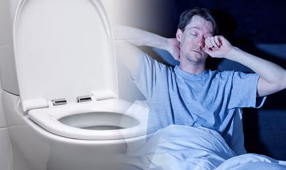 Bạn phải nhớ, tiểu đêm là một bệnh, việc điều chỉnh lối sống và uống thuốc sẽ bổ sung cho nhau. Vì vậy, cần có phương pháp tiếp cận đa hướng. Đối với những người có triệu chứng nhẹ thì nên bắt đầu điều chỉnh từ thói quen sinh hoạt trước khi đi ngủ.