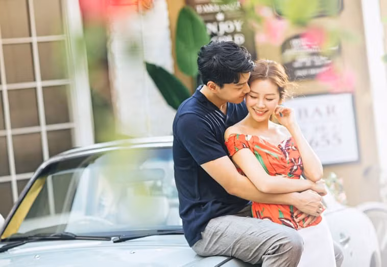 Vận động ân ái được xem là một bài tập thể dục tốt, tương đương đi bộ nhanh, leo cầu thang hay kéo căng cơ thể và rèn luyện sức mạnh. Tất nhiên, quan hệ tình dục quá nhiều có thể gây áp lực cho tim, tần suất ân ái cần được điều chỉnh theo tuổi và trạng thái tim.