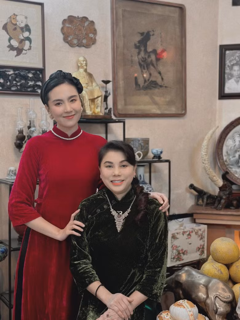 Bên dưới bài đăng, hàng trăm lời bình luận khen ngợi dành cho Mai Ngọc, ai cũng công nhận nhan sắc của nữ MC xinh đẹp như vậy là có lý do.