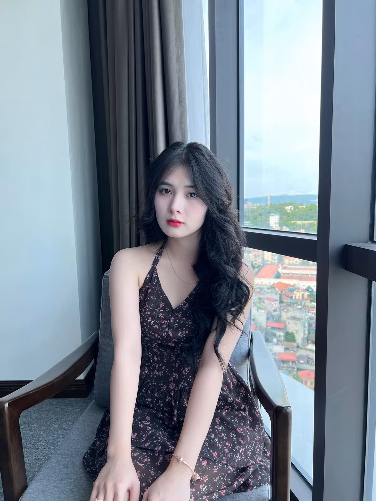 Mặc dù nổi đình nổi đám trên mạng xã hội nhưng Quỳnh Alee cũng vướng phải không ít ồn ào, lùm xùm trên mạng xã hội.