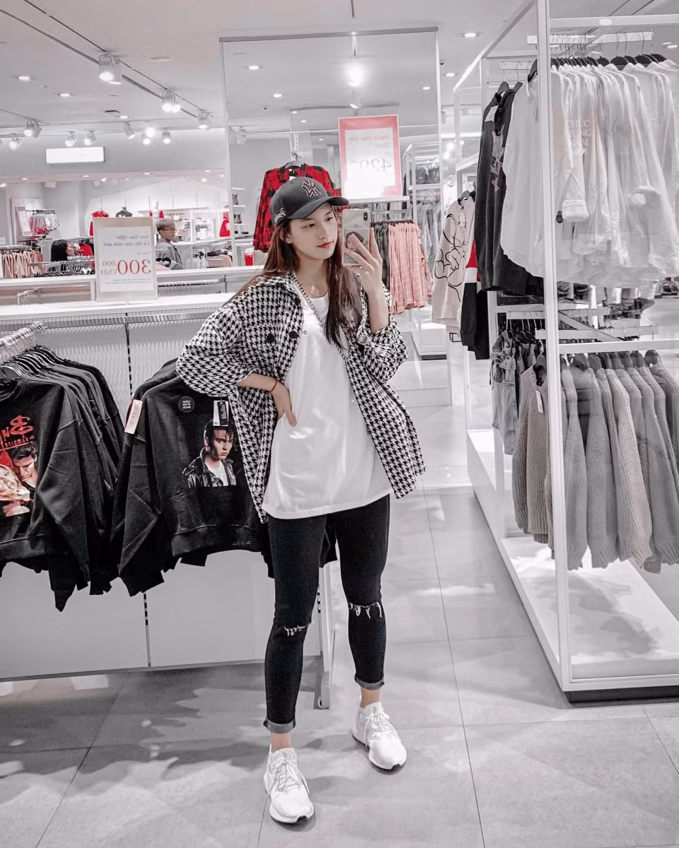 Cô có chiều cao 1m76, thậm chí nhiều người còn cho rằng nếu đi thi hoa hậu thì cô gái này chắc chắn đoạt giải cao.