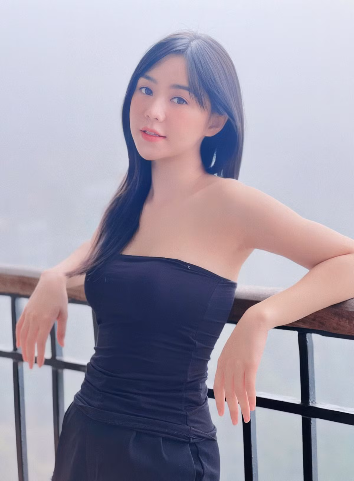 Vẻ ngoài xinh đẹp, ngày càng thăng hạng của Quỳnh Kool được nhiều người ngợi khen. Ảnh: FBNV