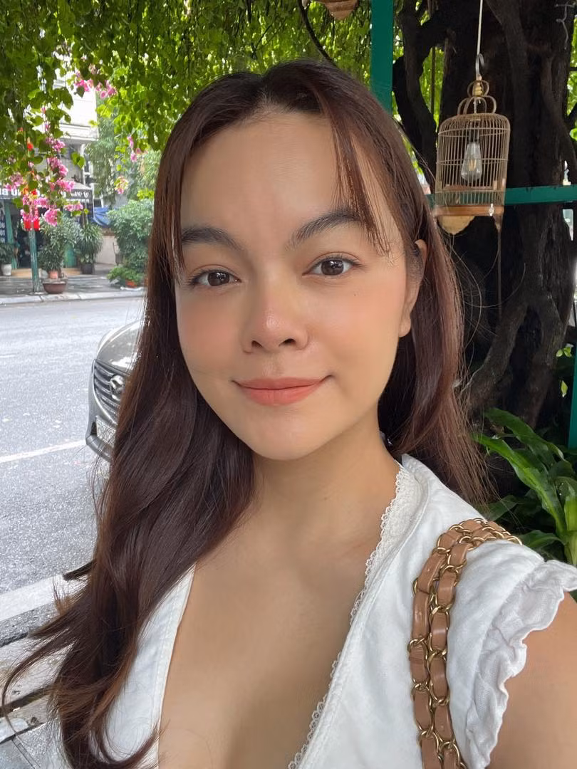 Nhan sắc không trang điểm của ca sĩ Phạm Quỳnh Anh.