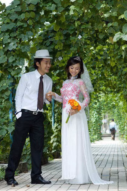 Sau 4 năm kết hôn, đôi vợ chồng đón con trai đầu lòng tên Andy.