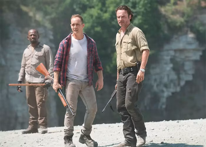 John Bernecker, một diễn viên đóng thế trong phim “The Walking Dead” đã qua đời vào tháng 7/2017 sau khi bị ngã từ ban công ở trường quay tại Georgia. (Ảnh: Business Insider)
