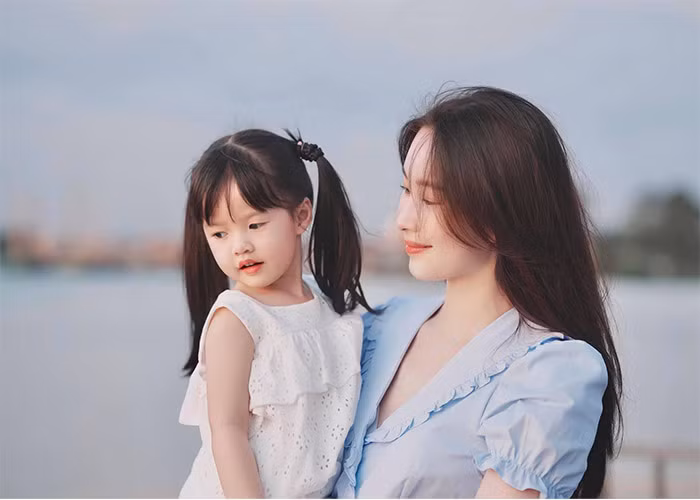 Luôn xuất hiện với hình ảnh giản dị nhưng Đặng Thu Thảo có sức hút nhờ vẻ đẹp "thần tiên tỷ tỷ" của cô.