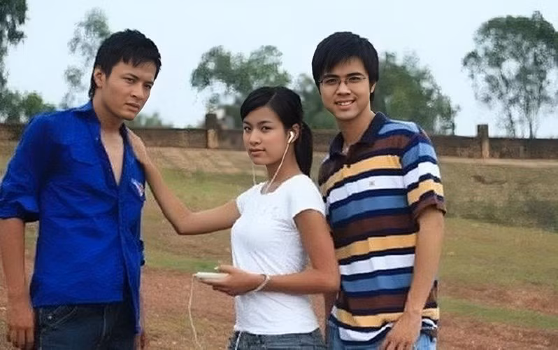Dù đang được yêu thích nhưng cô bất ngờ phải dừng vai vì vướng lùm xùm đời tư.