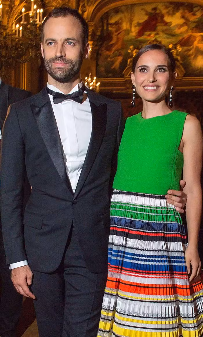 Ngày 4/8/2012, sau hơn một năm sinh con trai, Natalie Portman và Benjamin Millepied kết hôn. Đám cưới của cặp đôi được tổ chức thân mật với khách mời là người thân trong gia đình và bạn bè. (Ảnh: Getty Images)