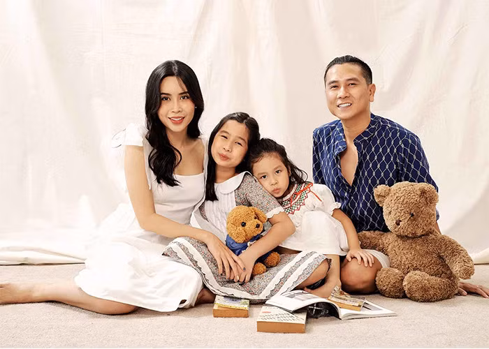  Hồ Hoài Anh và Lưu Hương Giang từng là một cặp vợ chồng hạnh phúc trong Vbiz. Sự nghiệp phát triển, cuộc sống viên mãn, con cái đủ đầy. (Ảnh: Vietnamnet)