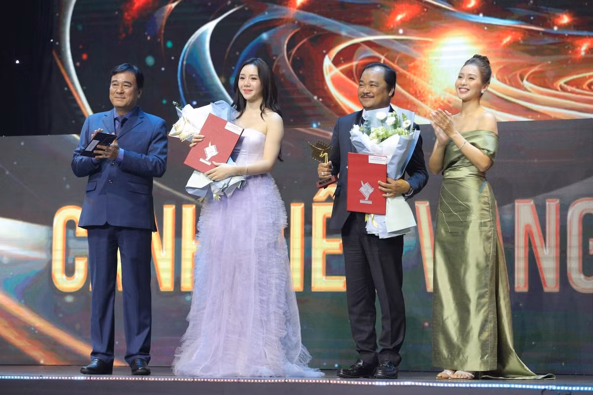 Sau lễ trao giải, nữ diễn viên nhận được nhiều lời chúc mừng từ bạn bè, đồng nghiệp. Khán giả cũng đánh giá chiếc cúp mà Quỳnh Kool nhận được là hoàn toàn xứng đáng cho vai Hạnh rất thành công.