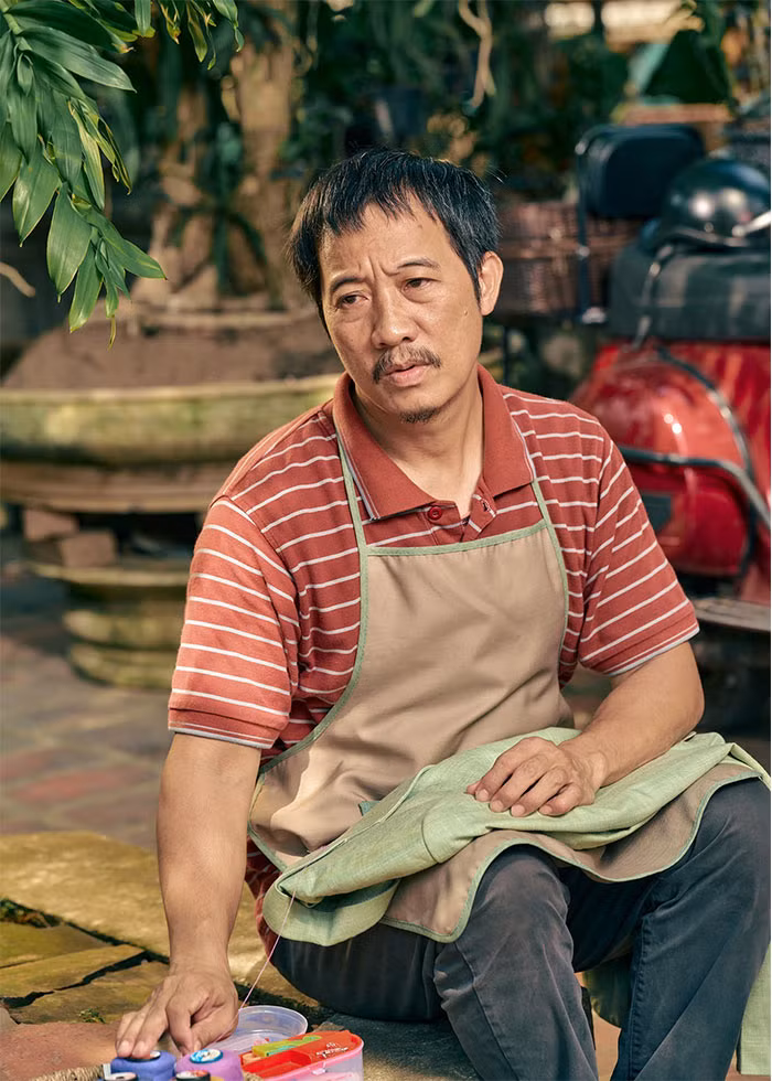 Người vào vai bố của Yến (Hoàng Thùy Linh thủ vai) trong phim "Không ngại cưới, chỉ cần một lý do" là diễn viên Thanh Bình, hiện anh công tác tại Nhà hát Tuổi trẻ.