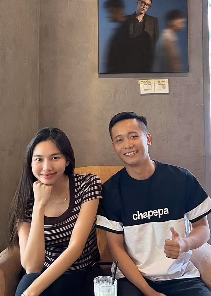 Hai người được khen là tương xứng cả về ngoại hình và tính cách. Hoa hậu Thùy Tiên và Quang Linh đều có tính cách thân thiện, giản dị.
