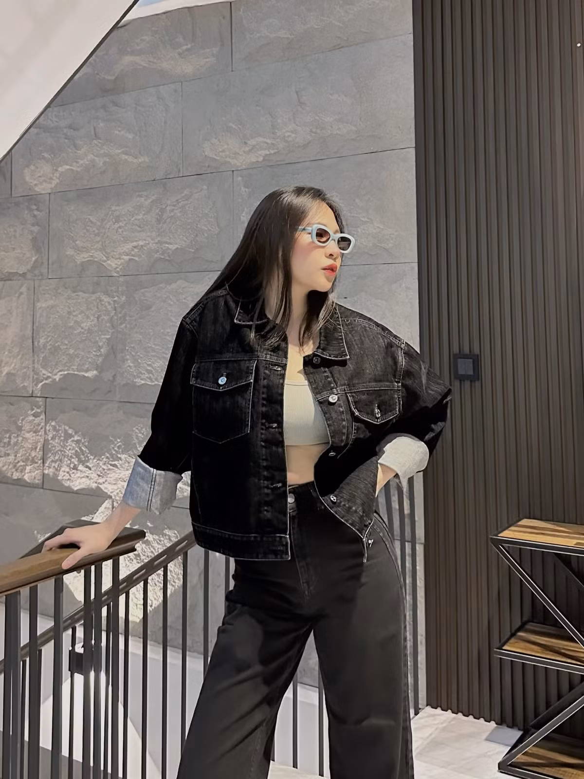 Vòng hai phẳng lì không một chút mỡ thừa của mỹ nhân họ Đàm khiến không ai tin cô mới sinh con chỉ một vài tháng.