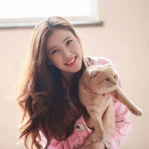 Đã là mẹ của hai bé trai nhưng Ngọc Phượng vẫn rất trẻ trung.