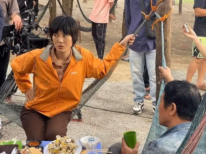Hình ảnh thú vị không lên sóng của phim “Cuộc đời vẫn đẹp sao“ Hinh anh thu vi khong len song cua phim “Cuoc doi van dep sao“