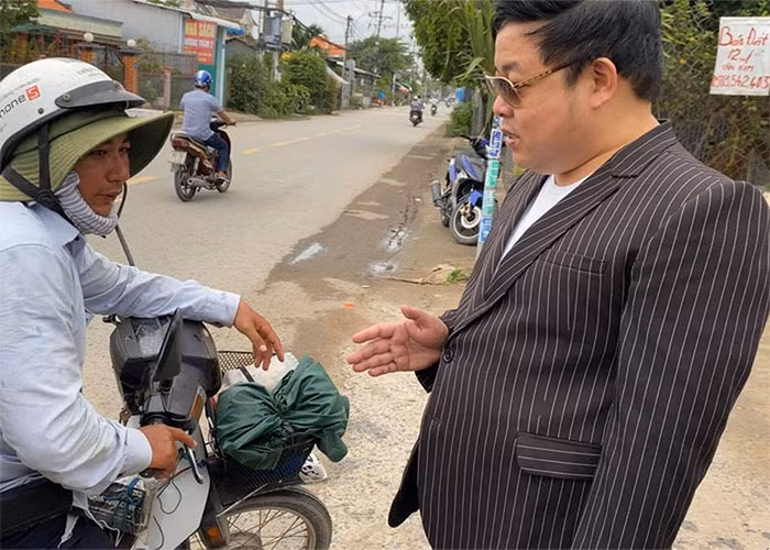 Cách đây vài năm, có thời điểm cân nặng của Quang Lê đạt tới 90 kg trong khi anh chỉ cao có 1m62. (Ảnh: ngoisao.vn)