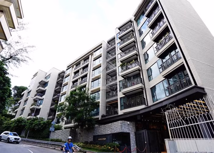 Người mẫu Thái Thiên Phượng mất tích hôm 21/2 và được phát hiện với thân thể không nguyên vẹn hôm 24/2, tại căn hộ do ông Quảng, bố chồng cũ của cô thuê gần một tháng trước. Trong căn hộ, cảnh sát thu các tang vật gồm dao lớn, máy xay thịt, máy cắt thịt...