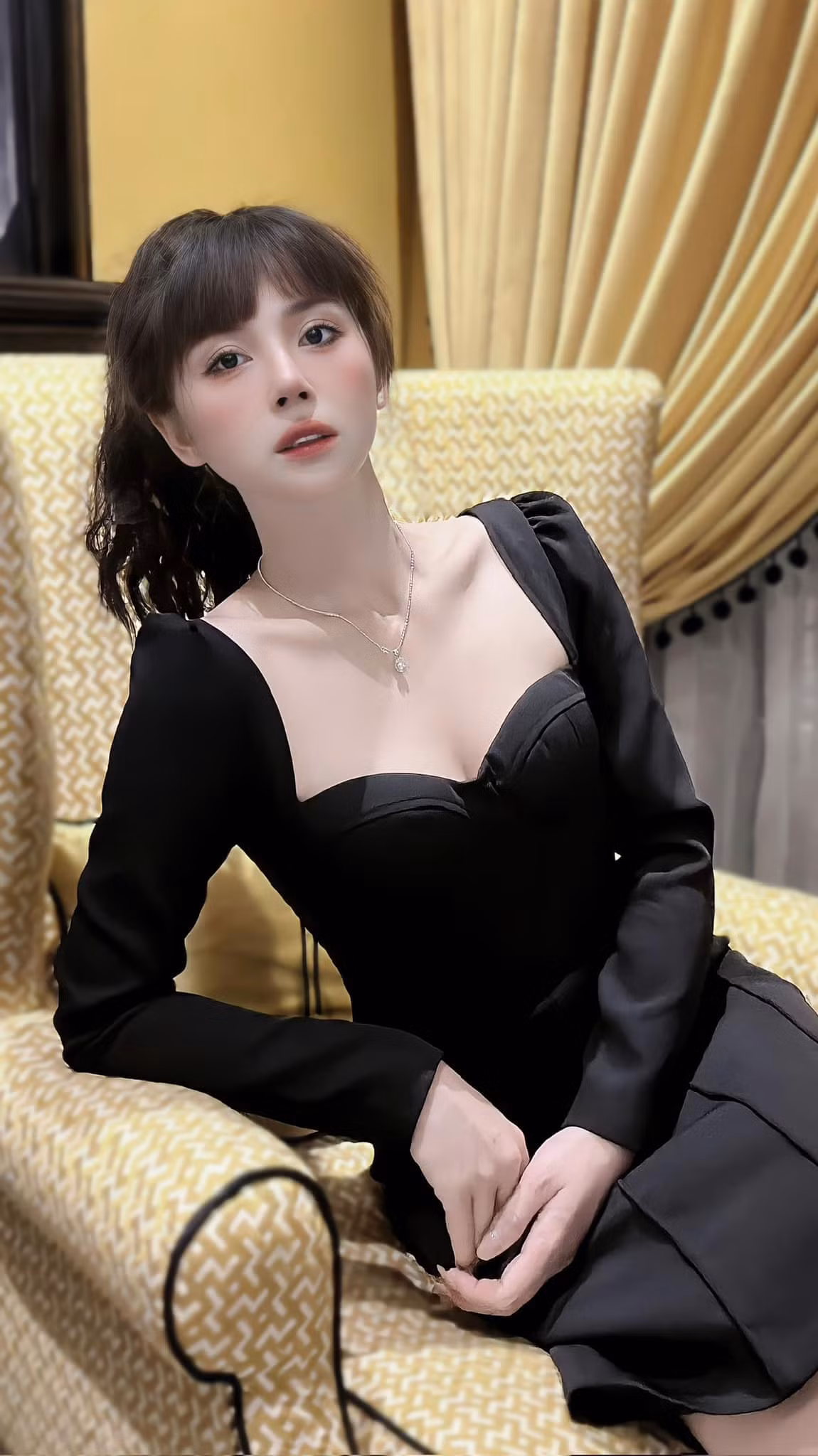 Để có được vóc dáng quyến rũ như hiện tại, Ngọc Anh cũng từng phải trải qua hành trình nỗ lực giảm 20 kg.