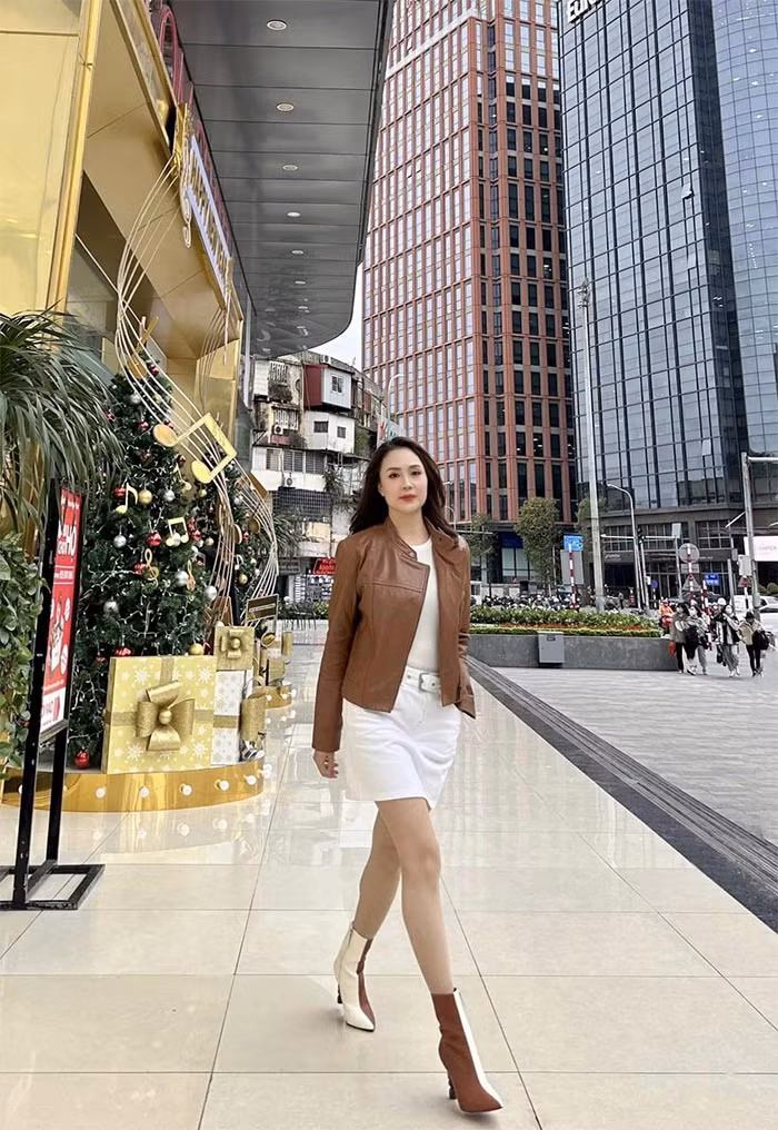 Trước khi trở thành diễn viên truyền hình nổi tiếng, Hồng Diễm từng là người mẫu.