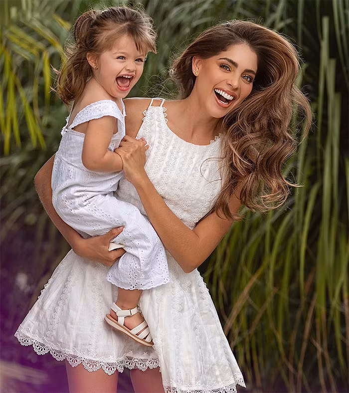 Chồng và gia đình rất ủng hộ Camila khi cô tham gia Miss Universe 2023.