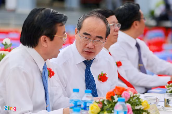 Hinh anh tuoi vui ngay khai giang tren khap ca nuoc-Hinh-5