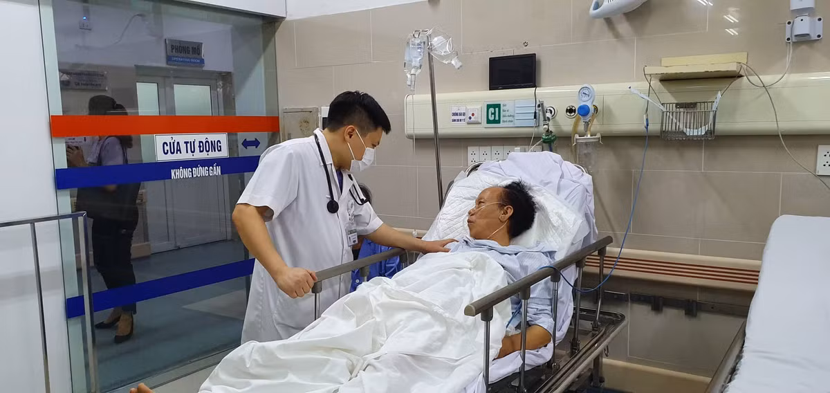 Thực hiện ngay hướng dẫn này của bác sĩ để phòng đột quỵ khi nắng nóng Thuc hien ngay huong dan nay cua bac si de phong dot quy khi nang nong
