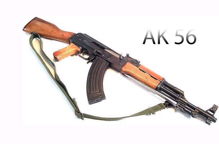Chỉ huy đơn vị Garhwal 17, người đã chiến đấu ở Kashmir cho hay, chính khẩu súng AK-47 đã đem đến cho những người lính ở đây nguồn sinh khí mới. “Tôi đã có lần đuổi theo một tên chiến binh đang tháo chạy cầm theo khẩu Type 56, vừa chạy hắn vừa bắn trả, nhưng thật không may khẩu SLR của tôi bị kẹt đạn, tôi liền nằm bẹp xuống đất và thầm mong tên chiến binh không phát hiện ra điều đó và quay lại phản công tôi, nếu không tôi sẽ bị giết chết. Rất may, hắn đã không làm thế, nhưng những người lính của tôi thì không may mắn như vậy. Tình thế chỉ thay đổi khi chúng tôi được trang bị khẩu AK, với khẩu AK 47 tôi có 30 viên đạn trong băng sẵn sàng khạc lửa, và không một tên chiến binh khát máu nào đủ can đảm đế đối đầu khi khẩu AK của tôi chĩa ra”.