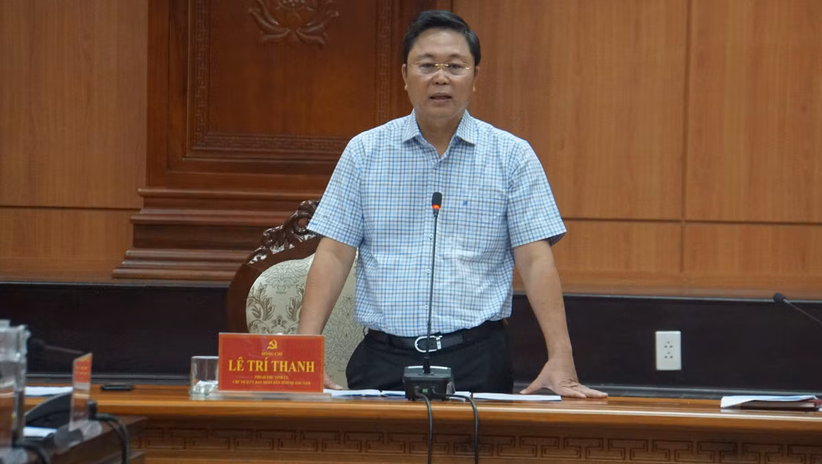 Ty le tiem thap, Quang Nam phat dong chien dich tiem vac xin phong COVID-19
