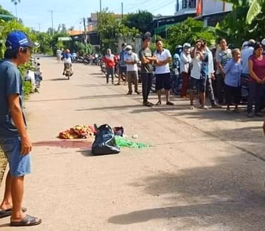 Di truc dem ve, nu nhan vien y te bi danh tu vong