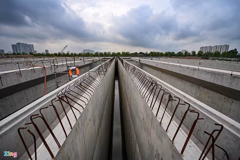 Với công suất xử lý 270.000 m3 nước thải/ngày đêm, nhà máy đủ khả năng tiếp nhận lượng xả thải mà sông Tô Lịch đang phải hứng chịu (150.000 m3 ngày/đêm). Ngoài ra, nhà máy này "giải cứu" nhiều con sông ô nhiễm khác như sông Sét, sông Lừ, sông Nhuệ. 