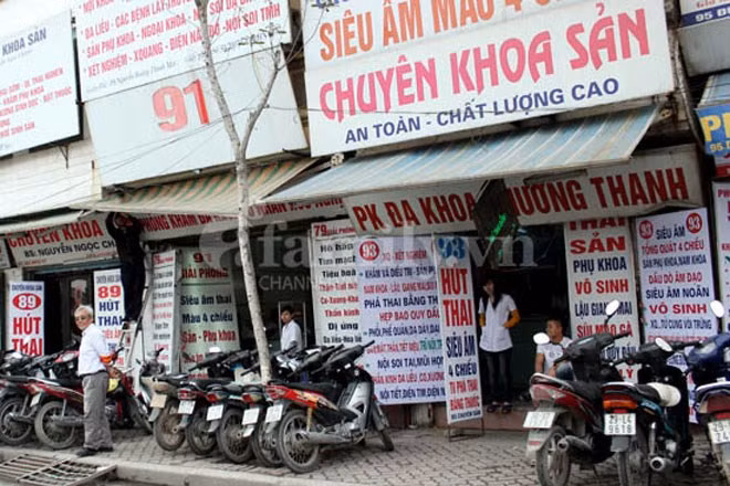 Mỗi năm VN có gần 6.000 ca phá thai vị thành niên Moi nam VN co gan 6.000 ca pha thai vi thanh nien