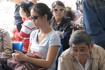 Cảnh báo dịch đau mắt đỏ “tấn công” Hà Nội - Hình 2 Canh bao dich dau mat do “tan cong” Ha Noi-Hinh-2