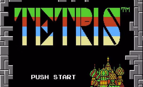 Một trong những trò chơi điện tử nổi tiếng nhất trong lịch sử ở Liên Xô là Tetris. Lập trình viên người Nga Alexey Pajitnov đã phát triển trò chơi này năm 1984.