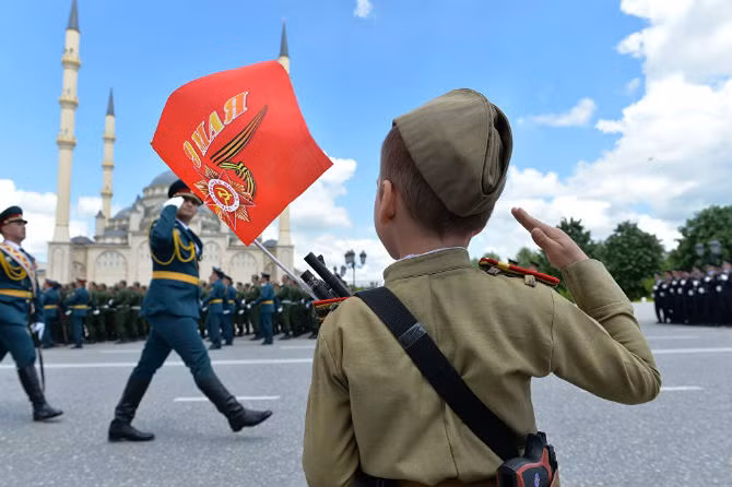 Diễu binh ở Grozny.