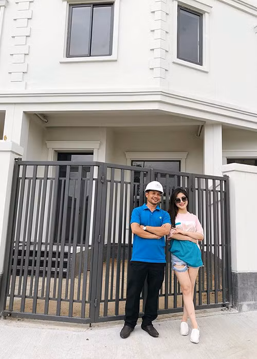 Hoạt động trong showbiz, Hương Tràm cũng đối mặt với nhiều áp lực giống nhiều đồng nghiệp. Ảnh: Dân Việt