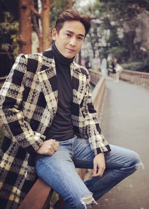 Nói về mẫu người lý tưởng, anh cho biết anh chưa bao giờ quan niệm bạn gái lý tưởng phải đẹp, phải giàu hay phải thành đạt.