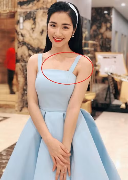 Trước khi yêu doanh nhân Minh Hải, Hòa Minzy có đường tình duyên đầy ồn ào. Ảnh: Dân Việt