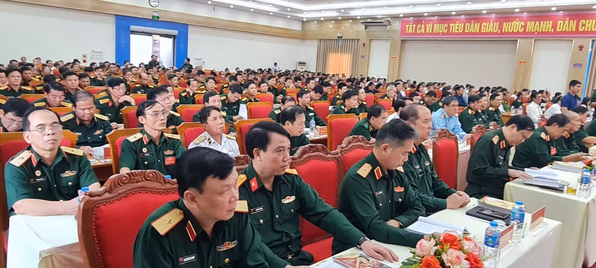 Dai tuong Doan Khue - Nha lanh dao xuat sac cua QDND Viet Nam-Hinh-4