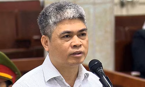 Bị cáo Nguyễn Xuân Sơn.