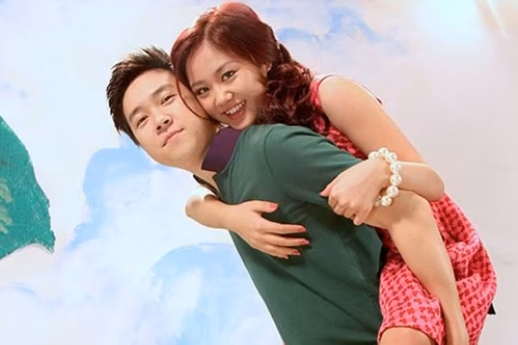 Trước Thùy Linh, Lê Hiếu từng công khai chuyện tình cảm với Văn Mai Hương vào năm 2012. Ảnh: Người lao động
